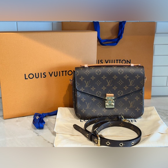 Louis Vuitton Handbags - Louis Vuitton Pochette Métis